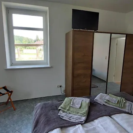 Am Hofladen Hellendorf - Saechsische Schweiz By Interhome * Bad Gottleuba-Berggiesshuebel